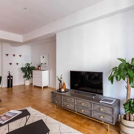 Apartment New Amara Friends & Families Parking