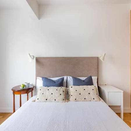 New Amara Friends & Families Parking Apartment San Sebastian