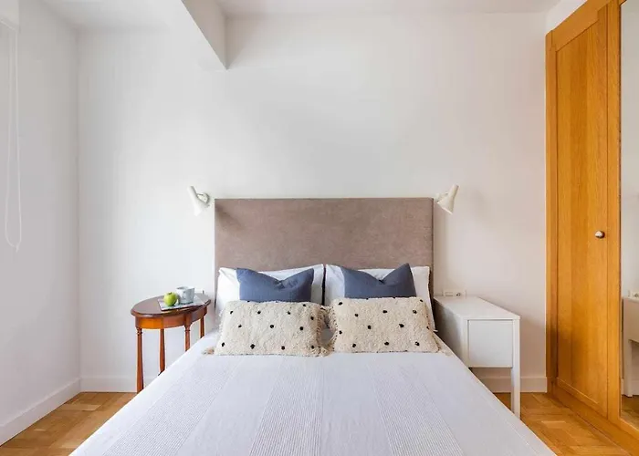 New Amara Friends & Families Parking Apartment San Sebastian