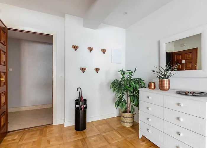 New Amara Friends & Families Parking 公寓 *