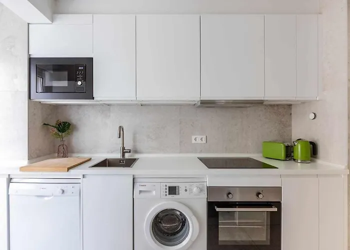 New Amara Friends & Families Parking 公寓 *